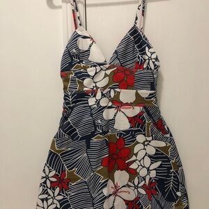 V-neck floral Womens Size Small comfy casual  wear lace tie up spaghetti straps